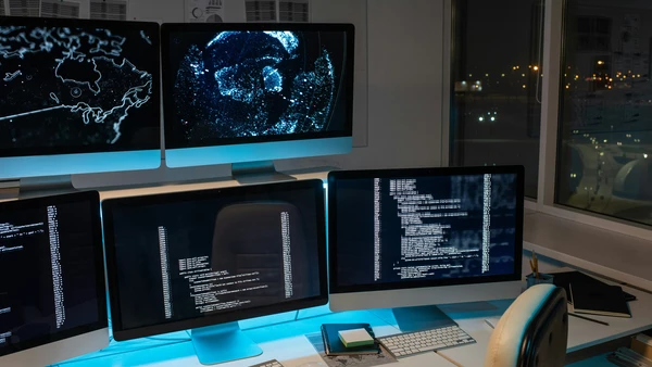 Rust vs Go 2025: Welche Sprache für Backend-Services in DE