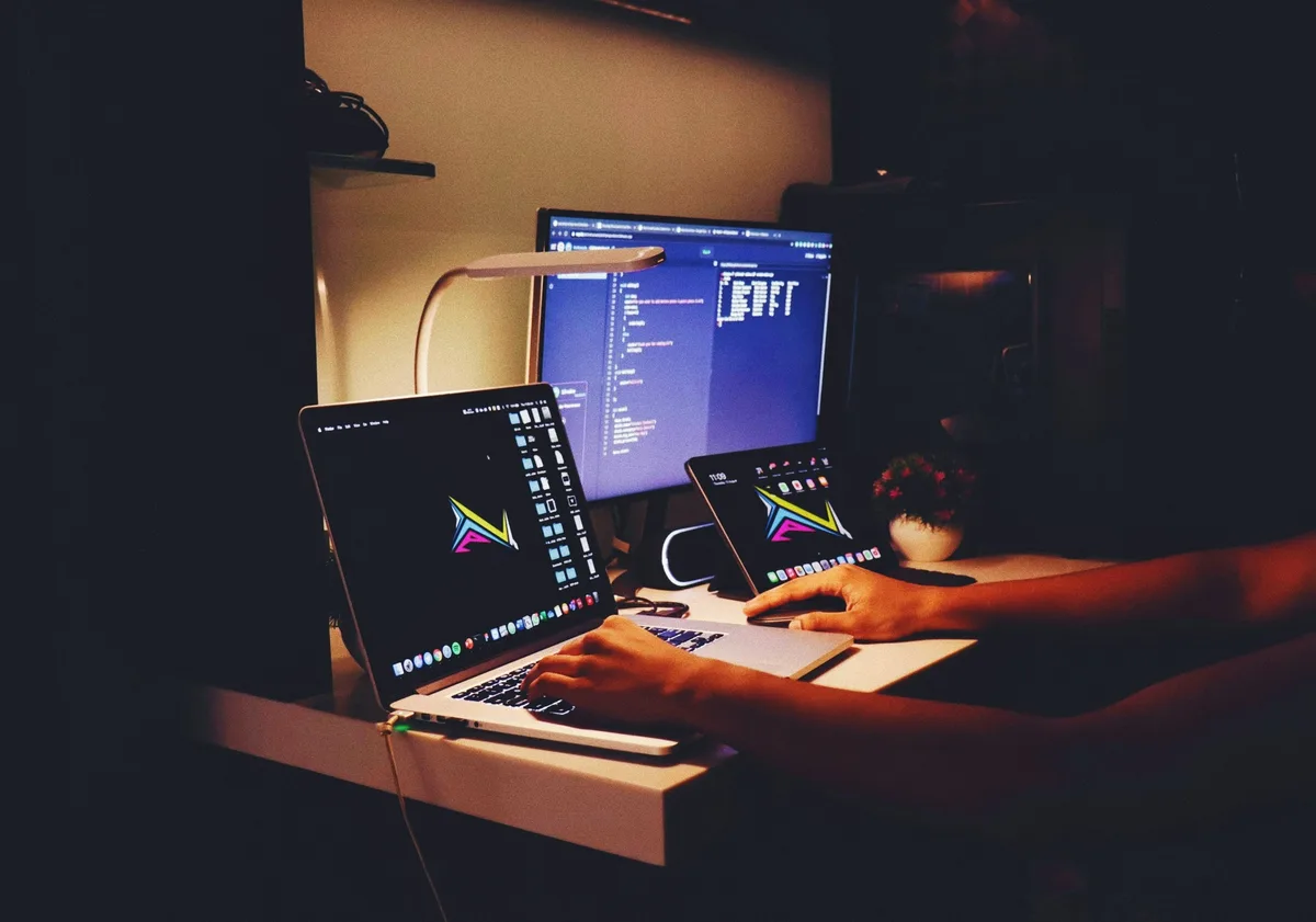 Developer Portfolio: Struktur, Inhalte, Beispiele aus DE