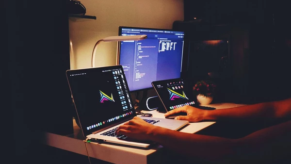 Developer Portfolio 2025: Struktur, Inhalte, Beispiele aus DE