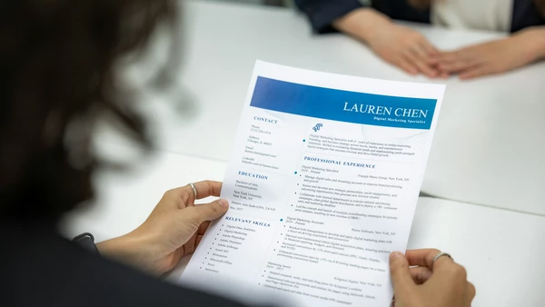 KI im Recruiting: Wie du CV-Parser und Tests 2025 meisterst